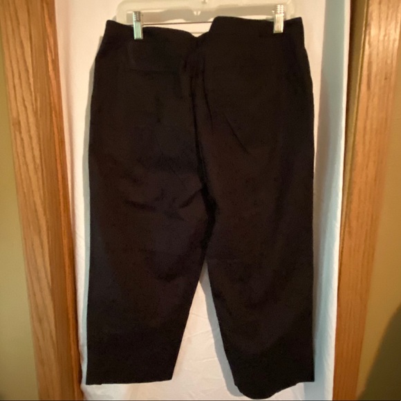 Capris - Picture 3 of 3